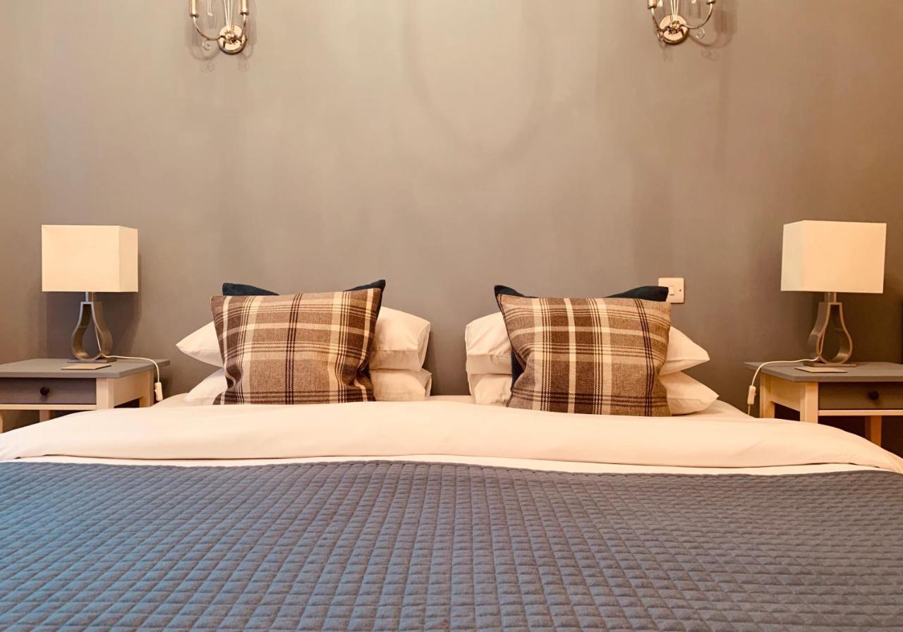 אדינבורו The Royal Mile Residence By Reserve Apartments מראה חיצוני תמונה