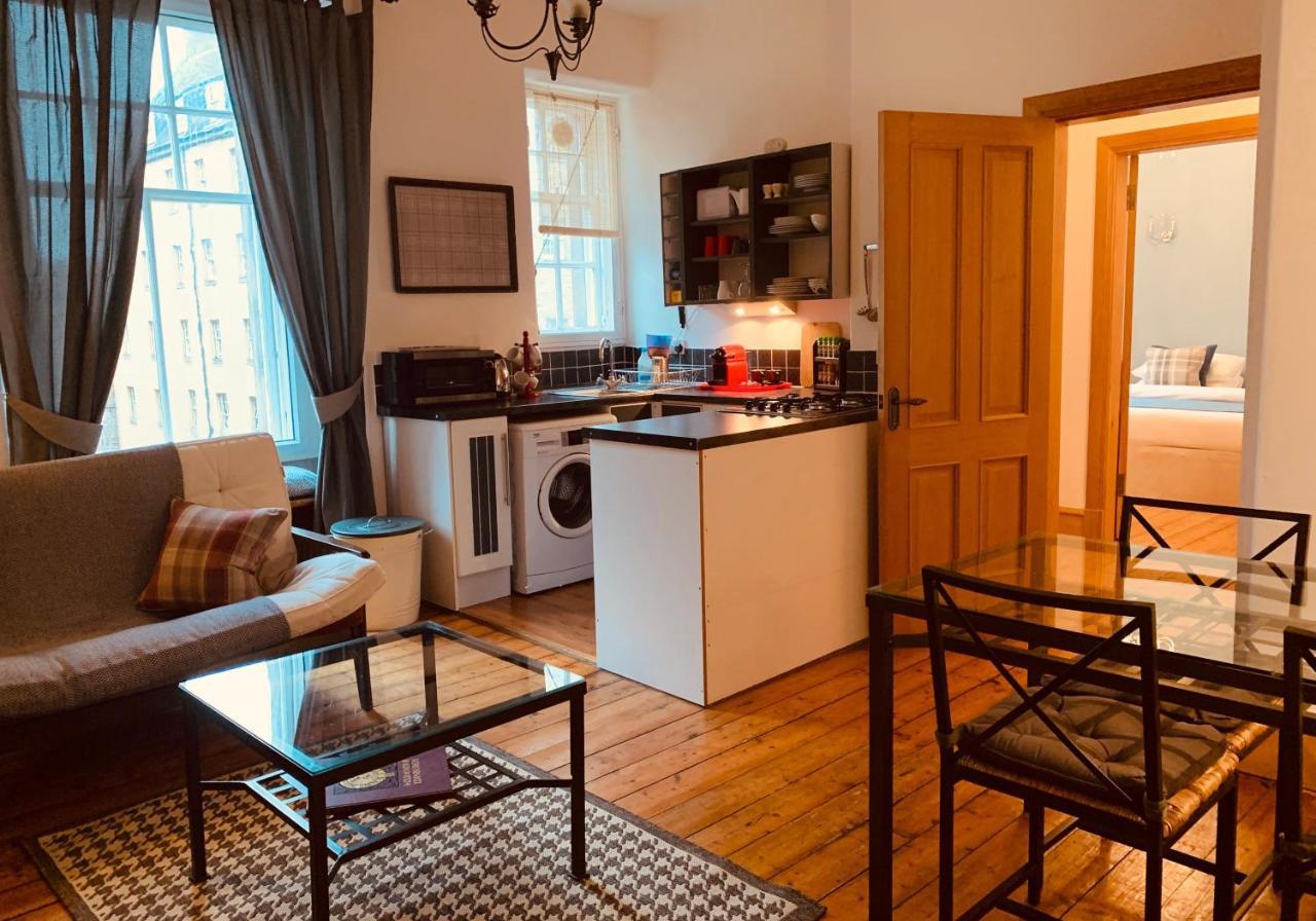 אדינבורו The Royal Mile Residence By Reserve Apartments מראה חיצוני תמונה